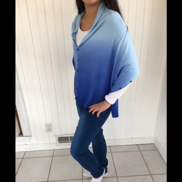 Versatile 4-IN-1 SOFT OMBRÉ BUTTON CARDIGAN - Picture 2 of 8